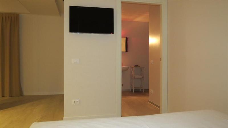Residence Лено Екстериор снимка