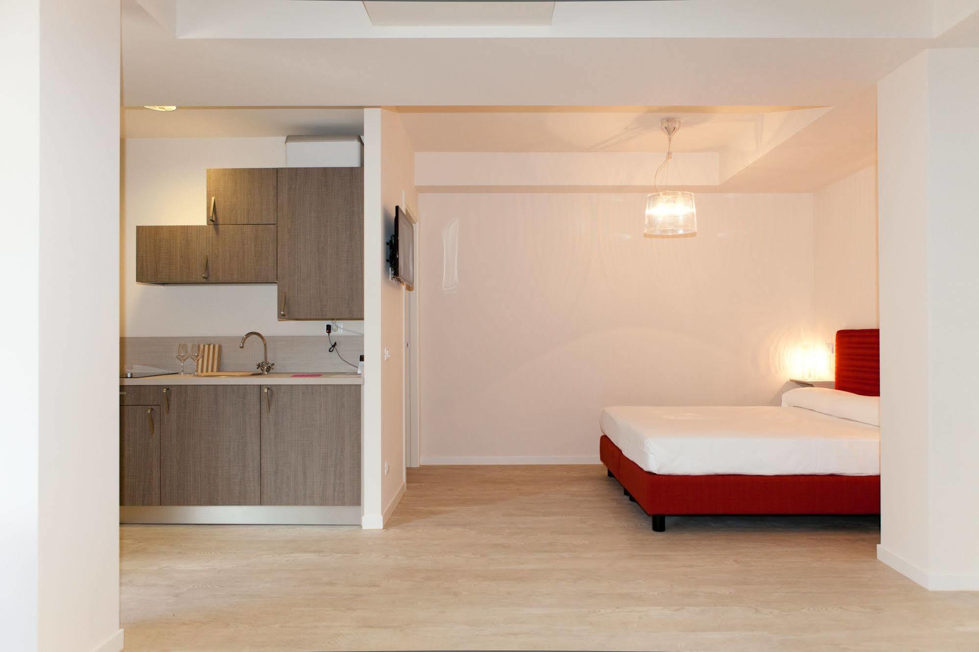 Residence Лено Екстериор снимка